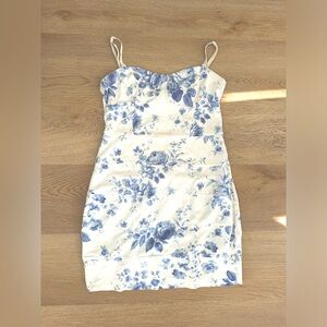 Aritzia talula bodycon mini| size medium